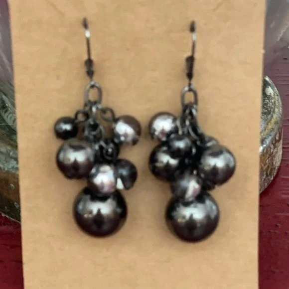 Fashion Jewelry Black Grey Bead Cluster Earrings # 234 - Picture 1 of 5